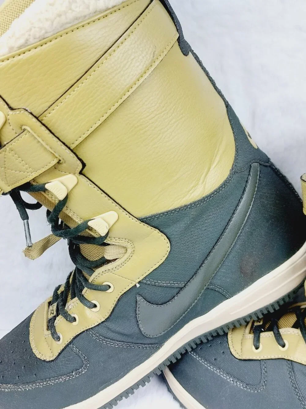 Nike Men's Barley Dark Army Zoom Force 1 Leather Ankle Snow Boots Size 12